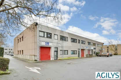 Activités / entrepôts à louer - BONDOUFLE – Photo 1