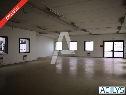Activités / entrepôts à vendre - SACLAY – Photo 1
