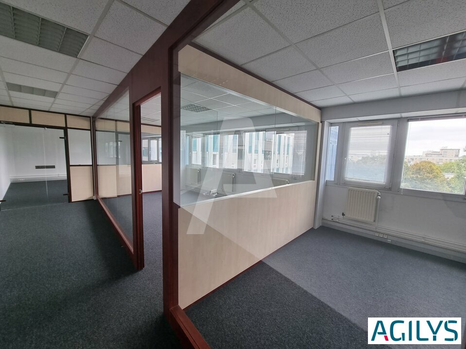 Bureaux à louer - MASSY – Photo 1