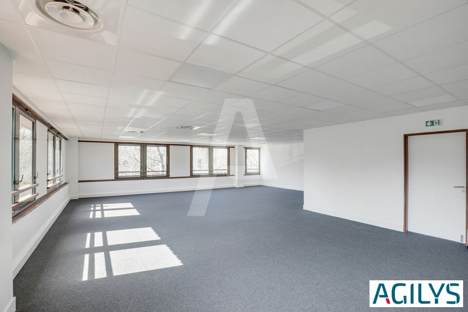 Bureaux à louer - ORSAY – Photo 1